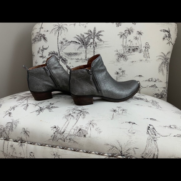 Lucky Brand Ankle Boots - Picture 4 of 5